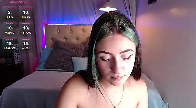 Snapshot of melodygirl__ chatting on February 8, 2025, 10:40 pm melodygirl online show from February 8, 2025, 10:40 pm