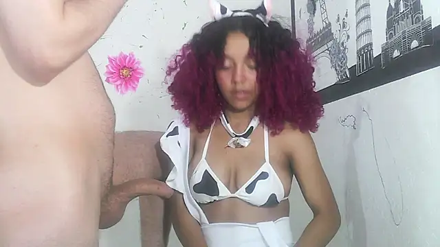 Snapshot of Lola-Pretty chatting on March 7, 2025, 10:10 pm Lola-Pretty online show from March 7, 2025, 10:10 pm