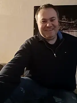 Snapshot of Pourleplasirs chatting on February 24, 2025, 12:52 am Pourleplasirs online show from February 24, 2025, 12:52 am