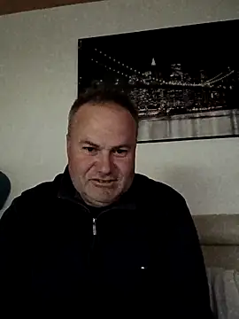 Snapshot of Pourleplasirs chatting on May 16, 2026, 11:37 pm Pourleplasirs online show from May 16, 2026, 11:37 pm