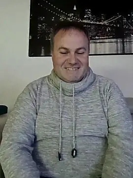 Snapshot of Pourleplasirs chatting on November 18, 2025, 4:21 pm Pourleplasirs online show from November 18, 2025, 4:21 pm