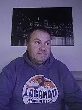 Snapshot of Pourleplasirs chatting on December 16, 2025, 10:58 pm Pourleplasirs online show from December 16, 2025, 10:58 pm