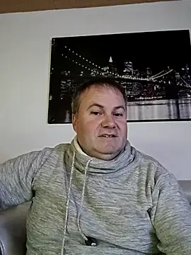 Snapshot of Pourleplasirs chatting on November 30, 2025, 9:37 pm Pourleplasirs online show from November 30, 2025, 9:37 pm