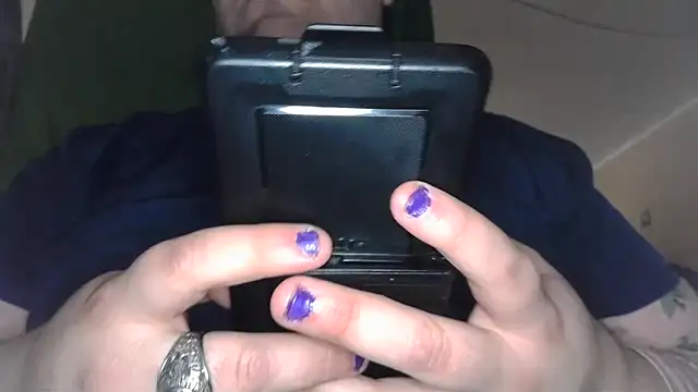 Snapshot of littleman124 chatting on February 5, 2025, 1:37 am littleman124 online show from February 5, 2025, 1:37 am