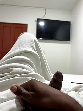 Snapshot of jhonnes_ chatting on November 22, 2025, 5:06 am jhonnes online show from November 22, 2025, 5:06 am