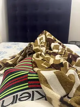 Snapshot of jhonnes_ chatting on March 13, 2025, 4:05 am jhonnes online show from March 13, 2025, 4:05 am