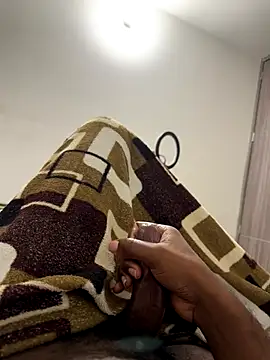 Snapshot of jhonnes_ chatting on November 5, 2025, 7:00 am jhonnes online show from November 5, 2025, 7:00 am