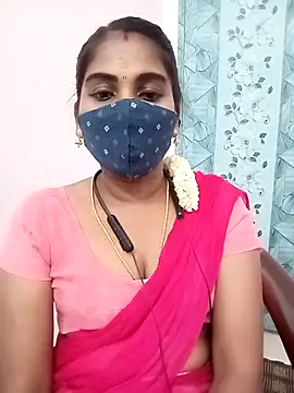 Snapshot of Tamil_roja17 chatting on April 19, 2026, 6:10 pm Tamil roja17 online show from April 19, 2026, 6:10 pm