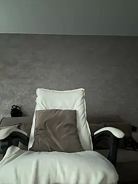 Snapshot of LillySquirtShot chatting on July 12, 2026, 11:16 pm LillySquirtShot online show from July 12, 2026, 11:16 pm