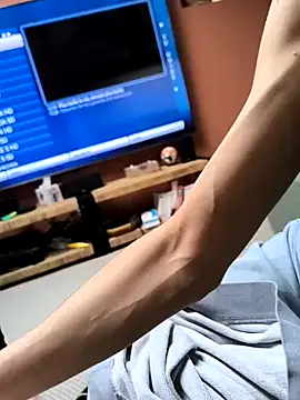 Snapshot of mialovelybb chatting on January 30, 2025, 11:55 am mialovelybb online show from January 30, 2025, 11:55 am