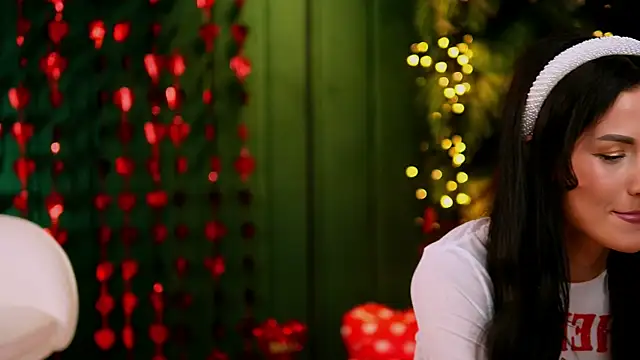 Flirtyy eve online show from February 11, 2026, 4:12 am