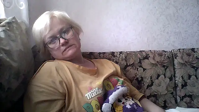Snapshot of Mayya4321 chatting on May 18, 2026, 10:09 am Mayya4321 online show from May 18, 2026, 10:09 am