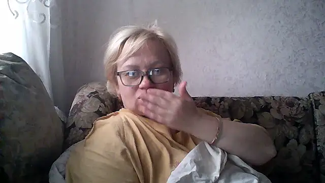Snapshot of Mayya4321 chatting on May 12, 2026, 9:48 am Mayya4321 online show from May 12, 2026, 9:48 am