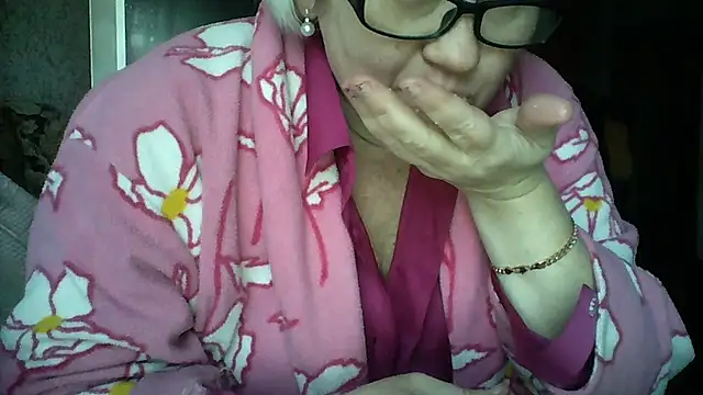 Snapshot of Mayya4321 chatting on January 14, 2026, 1:26 pm Mayya4321 online show from January 14, 2026, 1:26 pm