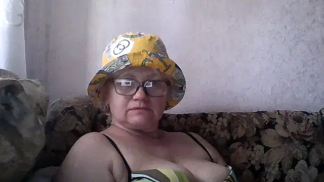 Snapshot of Mayya4321 chatting on May 22, 2026, 9:29 am Mayya4321 online show from May 22, 2026, 9:29 am