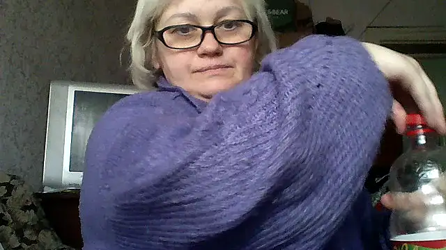 Snapshot of Mayya4321 chatting on February 12, 2026, 10:04 am Mayya4321 online show from February 12, 2026, 10:04 am