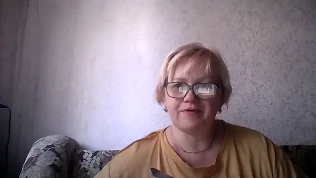 Snapshot of Mayya4321 chatting on April 27, 2026, 12:58 pm Mayya4321 online show from April 27, 2026, 12:58 pm