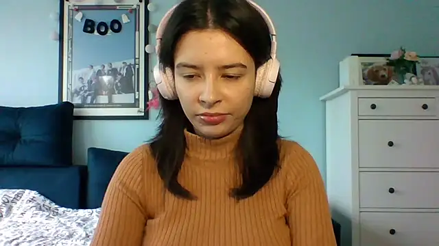 LariceSexy online show from October 28, 2025, 1:10 pm