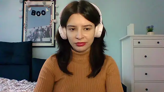 LariceSexy online show from November 11, 2025, 1:17 pm