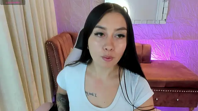 Snapshot of miss_isabella_m chatting on May 14, 2026, 11:51 am miss isabella m online show from May 14, 2026, 11:51 am