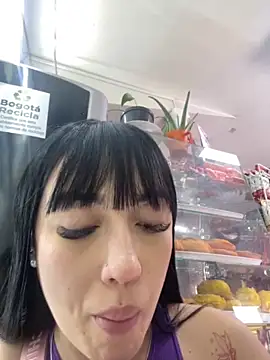 Melody rousse  online show from September 10, 2025, 8:41 pm