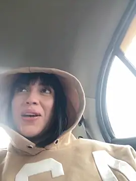 Melody rousse  online show from September 23, 2025, 7:43 pm