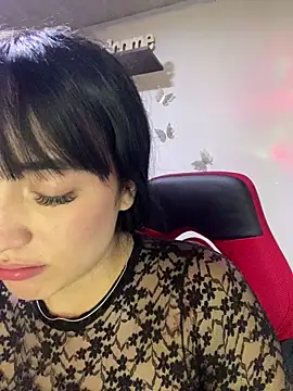 Melody rousse  online show from September 11, 2025, 8:20 pm