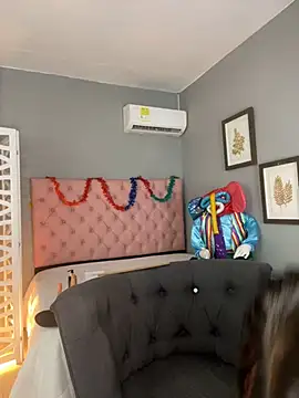 Snapshot of ashanty_queen chatting on March 6, 2025, 3:35 pm ashanty queen online show from March 6, 2025, 3:35 pm