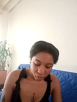 Snapshot of Zaira_Rose_ chatting on April 25, 2026, 6:27 pm Zaira Rose online show from April 25, 2026, 6:27 pm