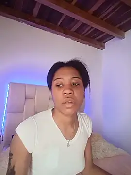 Snapshot of Zaira_Rose_ chatting on May 31, 2026, 6:53 pm Zaira Rose online show from May 31, 2026, 6:53 pm