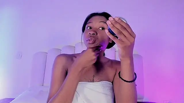 Zaira Rose  online show from September 11, 2025, 12:49 pm