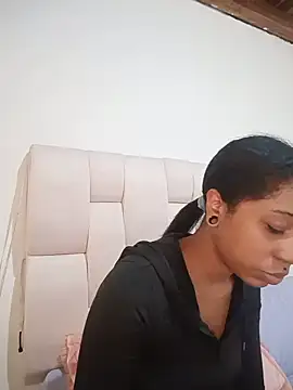 Snapshot of Zaira_Rose_ chatting on May 28, 2026, 9:10 pm Zaira Rose online show from May 28, 2026, 9:10 pm