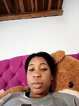 Snapshot of Zaira_Rose_ chatting on March 6, 2026, 2:23 pm Zaira Rose online show from March 6, 2026, 2:23 pm