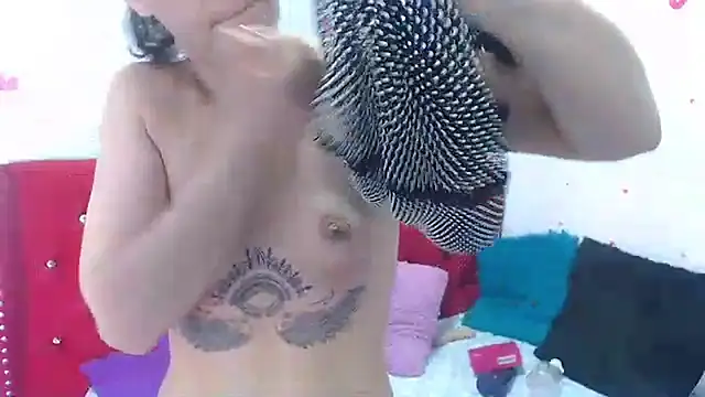 Snapshot of Ariasmithog chatting on November 24, 2025, 4:18 pm Ariasmithog online show from November 24, 2025, 4:18 pm