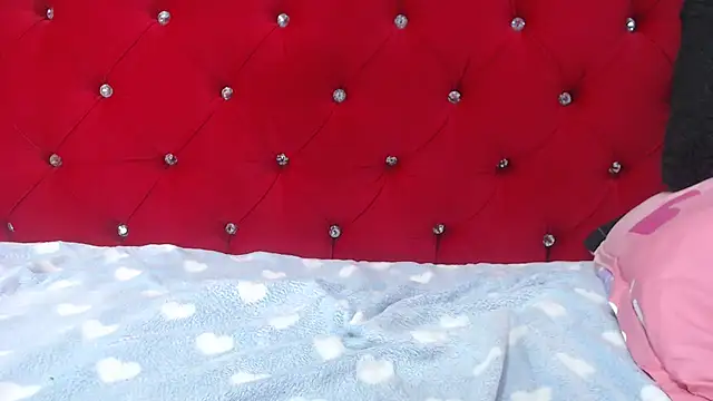 Snapshot of Ariasmithog chatting on January 14, 2026, 7:45 am Ariasmithog online show from January 14, 2026, 7:45 am