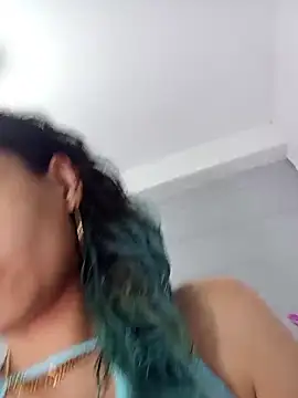 Snapshot of Ariasmithog chatting on January 6, 2026, 5:00 am Ariasmithog online show from January 6, 2026, 5:00 am