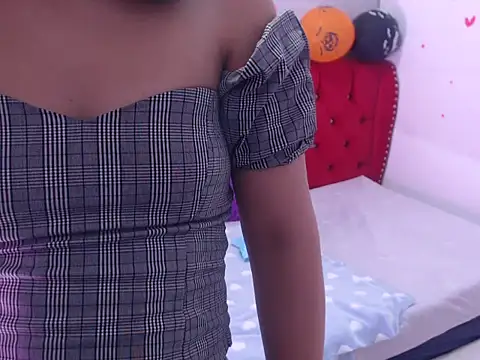 Snapshot of Ariasmithog chatting on October 24, 2025, 1:43 pm Ariasmithog online show from October 24, 2025, 1:43 pm