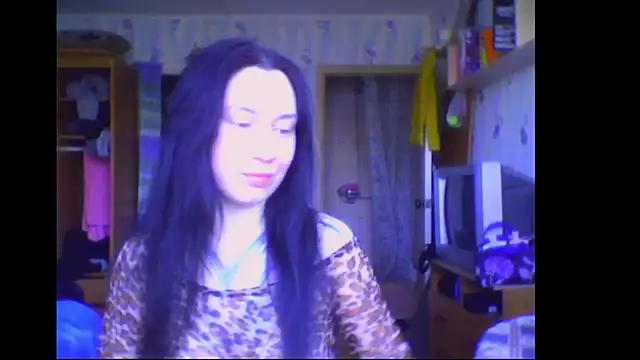 Snapshot of RussNocturnal chatting on May 8, 2026, 1:15 pm RussNocturnal online show from May 8, 2026, 1:15 pm