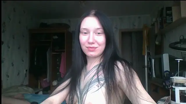 Snapshot of RussNocturnal chatting on April 21, 2026, 3:40 pm RussNocturnal online show from April 21, 2026, 3:40 pm