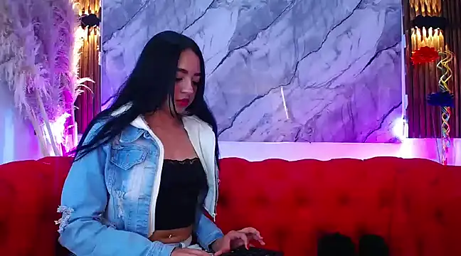 Snapshot of Mishell_21_ chatting on January 30, 2025, 11:02 pm Mishell 21 online show from January 30, 2025, 11:02 pm