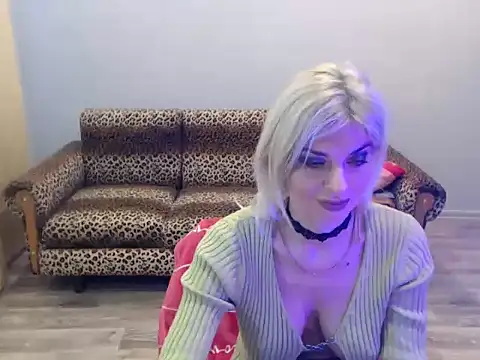 SexyBeatriice online show from December 19, 2025, 7:22 am