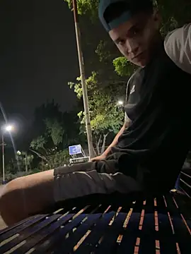 arevalo1124 online show from October 16, 2025, 5:27 am