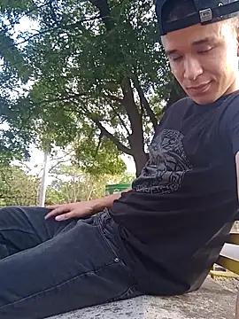 arevalo1124 online show from September 30, 2025, 9:54 pm