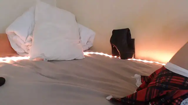 AliceFeet online show from October 24, 2025, 1:43 pm