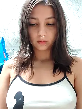 Snapshot of Maiden-Hot chatting on April 10, 2026, 8:05 pm Maiden-Hot online show from April 10, 2026, 8:05 pm