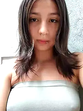 Snapshot of Maiden-Hot chatting on March 23, 2026, 7:47 pm Maiden-Hot online show from March 23, 2026, 7:47 pm
