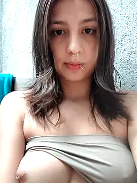 Snapshot of Maiden-Hot chatting on April 2, 2026, 9:10 pm Maiden-Hot online show from April 2, 2026, 9:10 pm