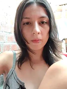 Maiden-Hot online show from November 15, 2025, 7:18 pm