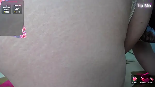 Snapshot of Alinna_addas_03 chatting on March 15, 2025, 2:03 am Alinna addas 03 online show from March 15, 2025, 2:03 am