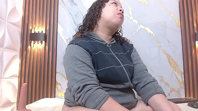 Snapshot of Alinna_addas_03 chatting on October 27, 2025, 11:55 am Alinna addas 03 online show from October 27, 2025, 11:55 am